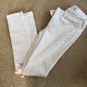 Excellent Abercrombie white jeans